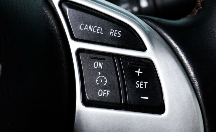 Mazda 3 - Фото 9