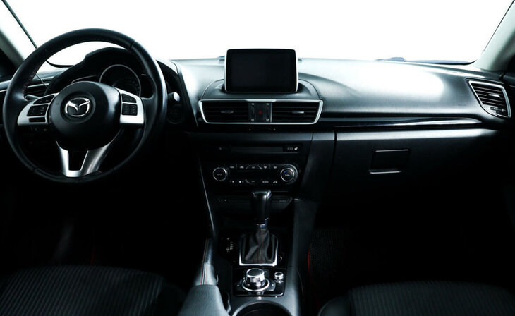 Mazda 3 - Фото 7