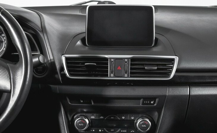 Mazda 3 - Фото 11