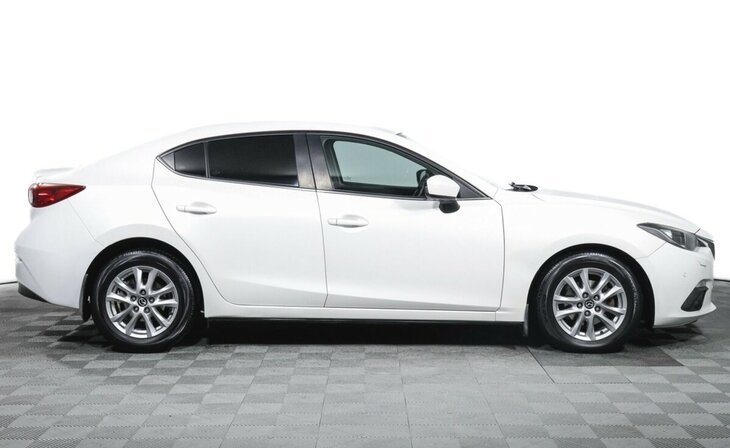 Mazda 3 - Фото 3