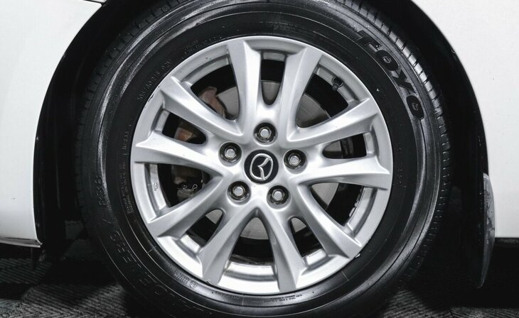 Mazda 3 - Фото 7