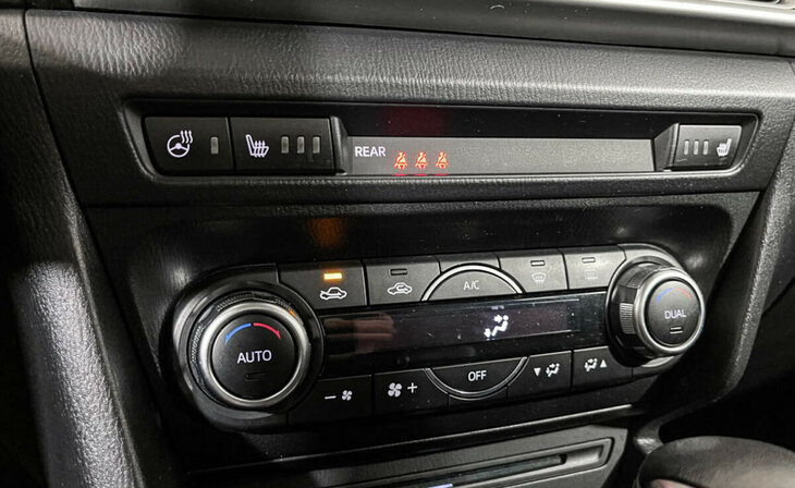 Mazda 3 - Фото 10