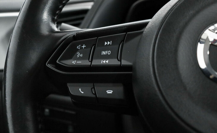 Mazda 3 - Фото 9