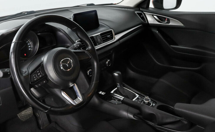 Mazda 3 - Фото 8