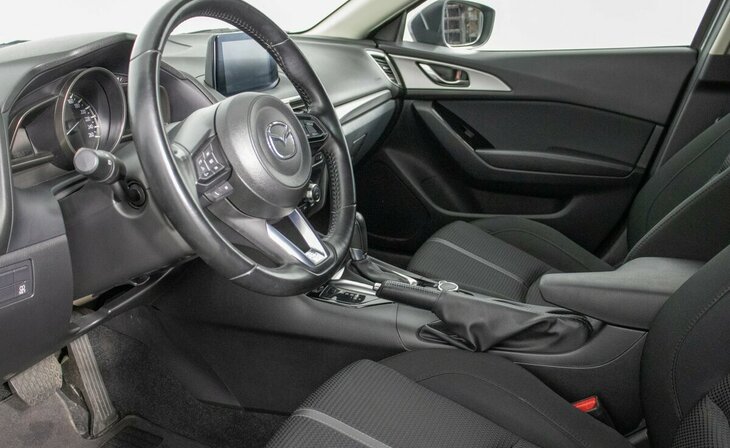 Mazda 3 - Фото 8