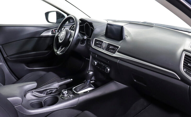 Mazda 3 - Фото 9