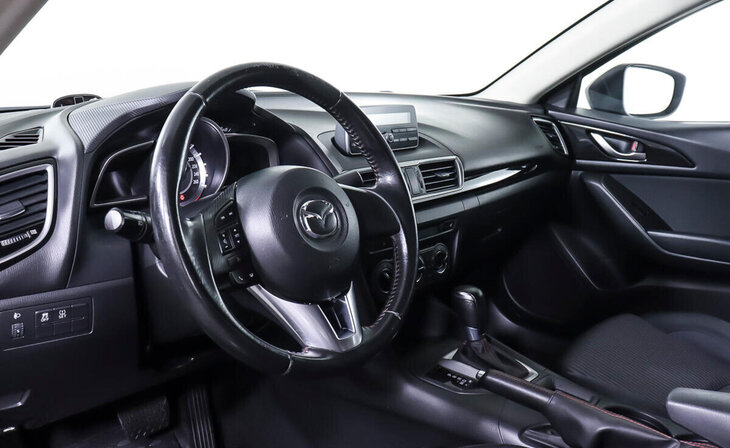 Mazda 3 - Фото 10