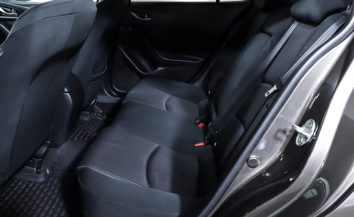 Mazda 3 - Фото 15