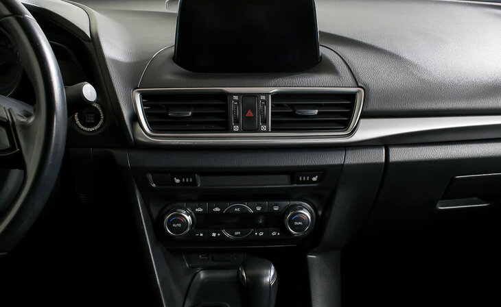 Mazda 3 - Фото 12