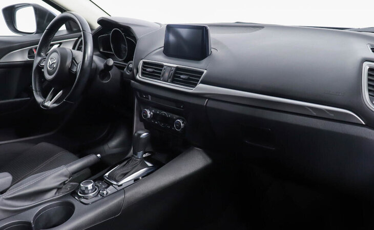 Mazda 3 - Фото 6