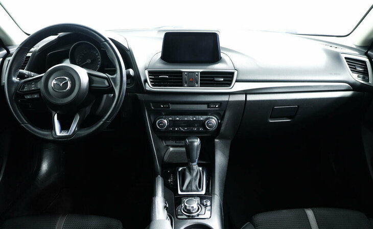 Mazda 3 - Фото 10