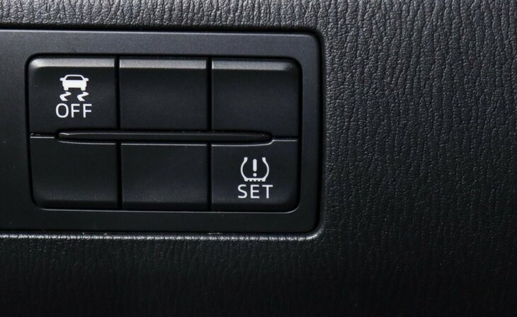 Mazda 3 - Фото 14