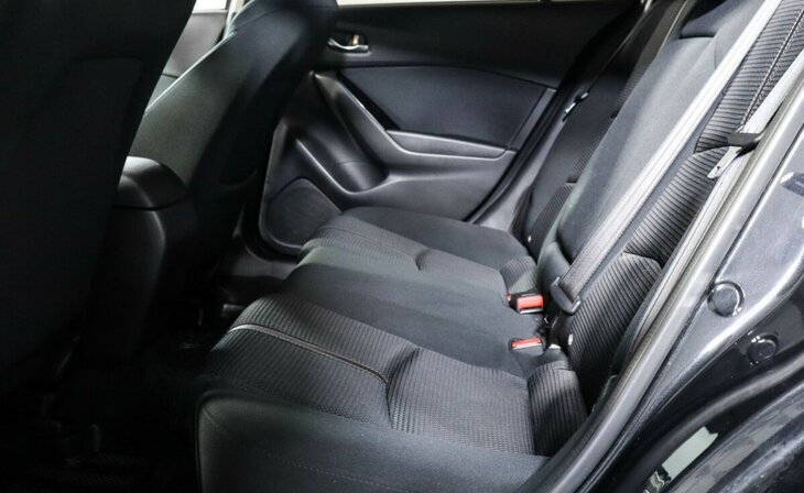 Mazda 3 - Фото 15