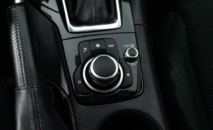 Mazda 3 - Фото 12