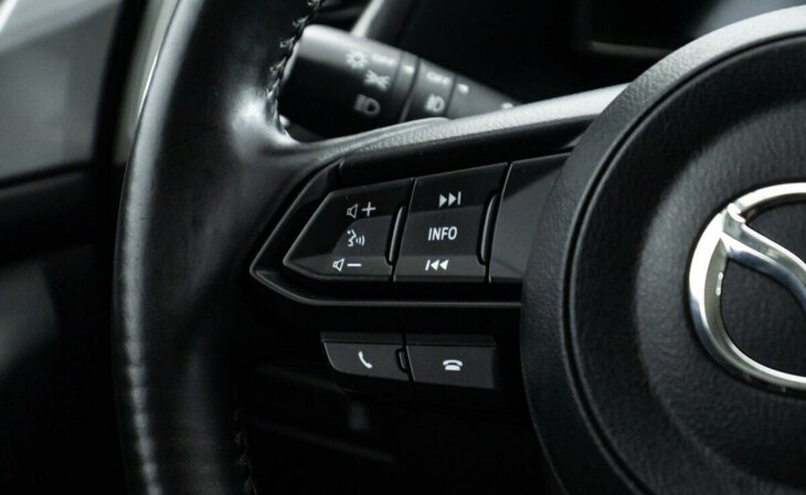 Mazda 3 - Фото 8