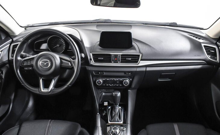 Mazda 3 - Фото 10