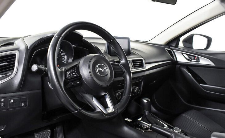 Mazda 3 - Фото 11