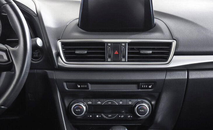 Mazda 3 - Фото 13