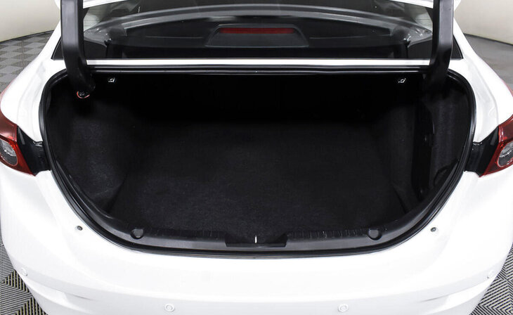 Mazda 3 - Фото 16