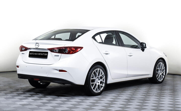 Mazda 3 - Фото 4