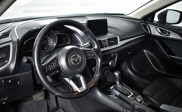 Mazda 3 - Фото 9