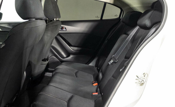 Mazda 3 - Фото 11