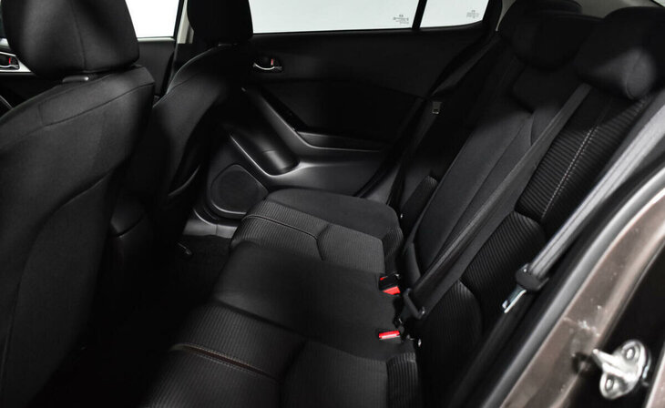 Mazda 3 - Фото 8