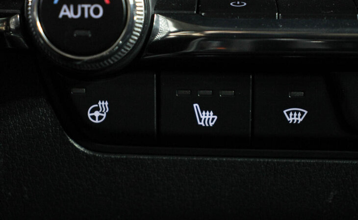 Mazda 3 - Фото 12