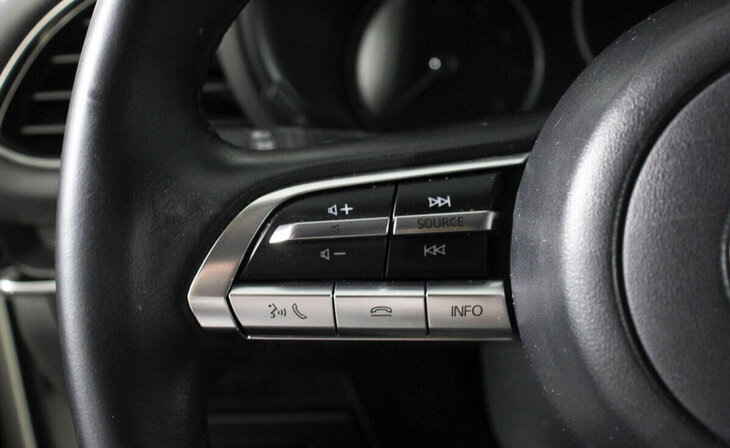 Mazda 3 - Фото 7