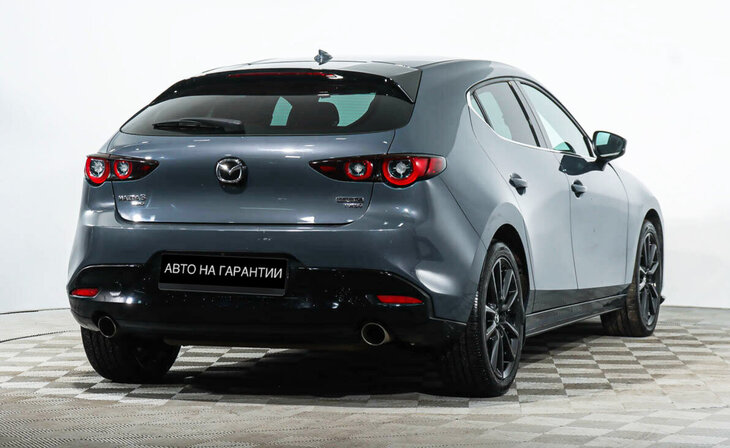 Mazda 3 - Фото 2