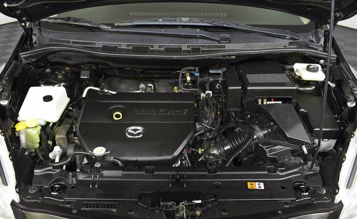 Mazda 5 - Фото 6