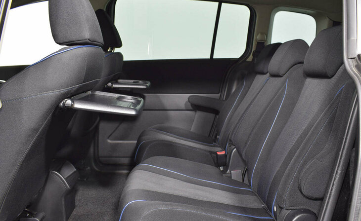 Mazda 5 - Фото 8