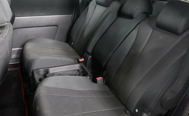 Mazda 5 - Фото 9