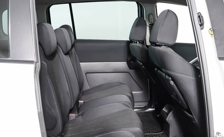 Mazda 5 - Фото 16