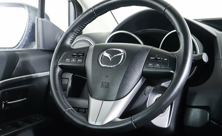 Mazda 5 - Фото 11
