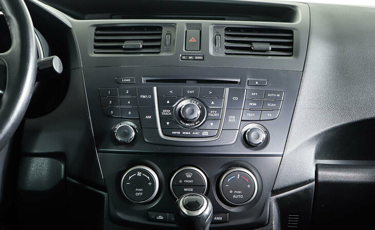 Mazda 5 - Фото 13