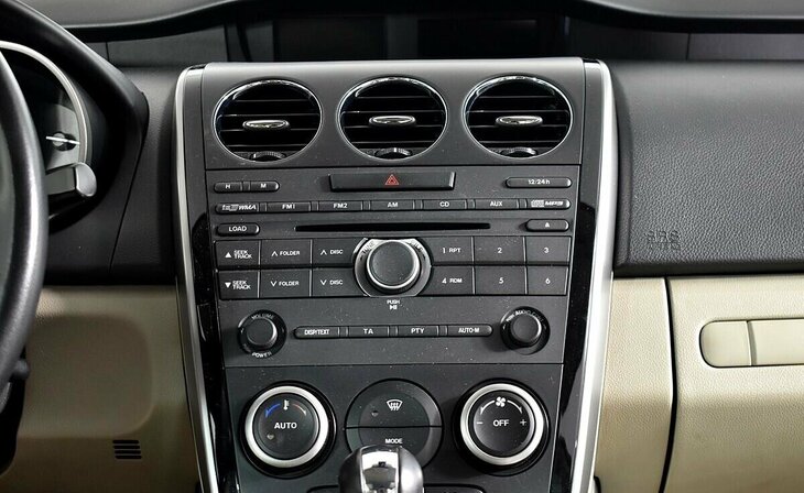 Mazda CX-7 - Фото 10