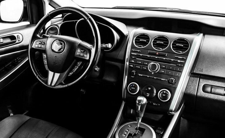 Mazda CX-7 - Фото 7