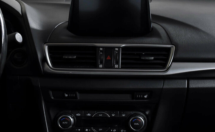 Mazda 3 - Фото 12