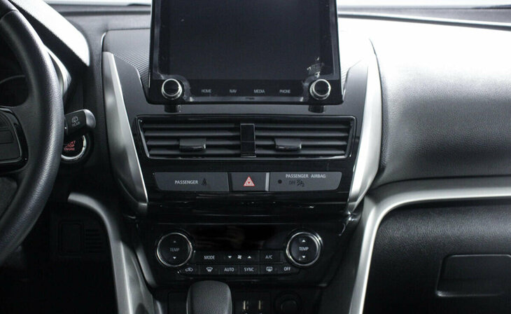 Mitsubishi Eclipse Cross - Фото 8