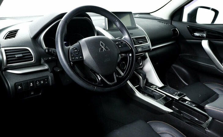 Mitsubishi Eclipse Cross - Фото 9