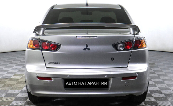 Mitsubishi Lancer - Фото 3