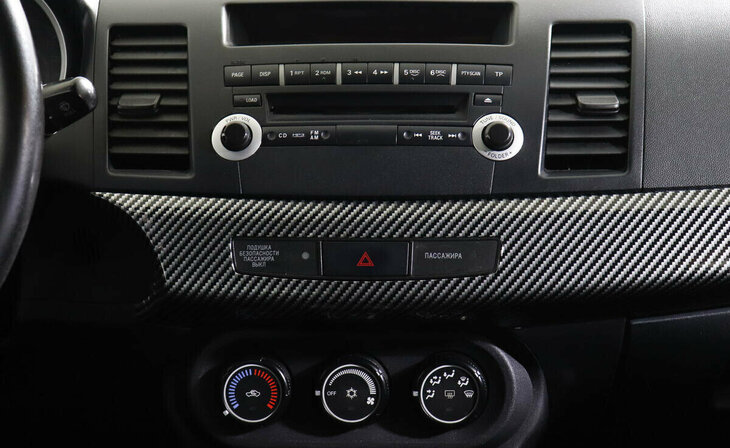 Mitsubishi Lancer - Фото 7