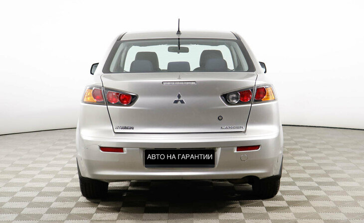 Mitsubishi Lancer - Фото 3