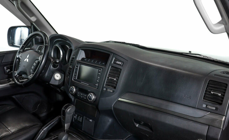 Mitsubishi Pajero - Фото 5