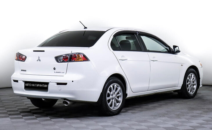 Mitsubishi Lancer - Фото 4