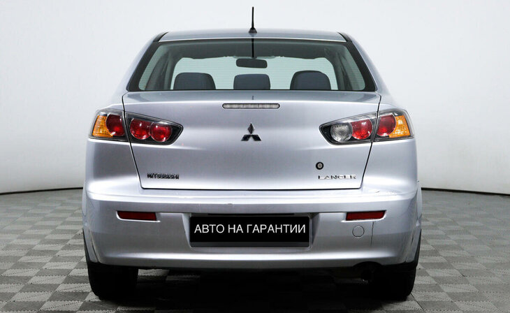 Mitsubishi Lancer - Фото 5