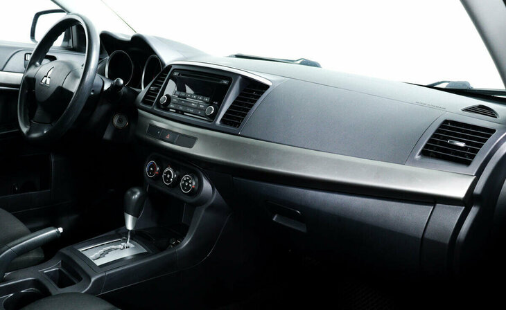 Mitsubishi Lancer - Фото 7