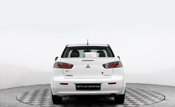 Mitsubishi Lancer - Фото 3