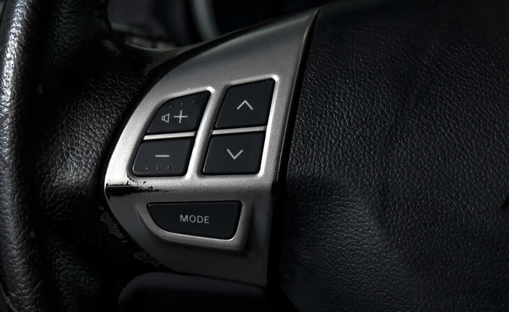 Mitsubishi Lancer - Фото 7